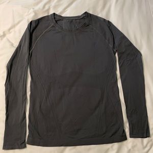 Athleta LS momentum top